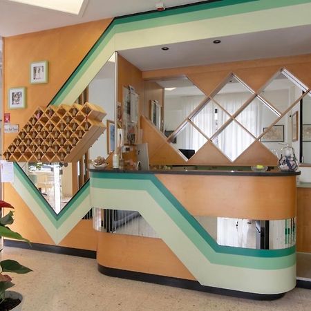 קאטוליקה Hotel Miro מראה חיצוני תמונה