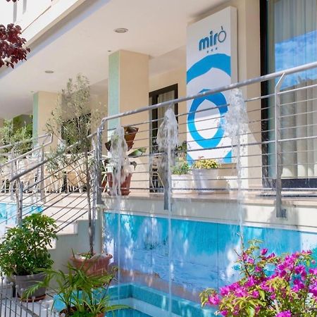 קאטוליקה Hotel Miro מראה חיצוני תמונה