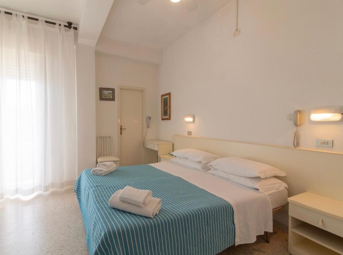 קאטוליקה Hotel Miro מראה חיצוני תמונה