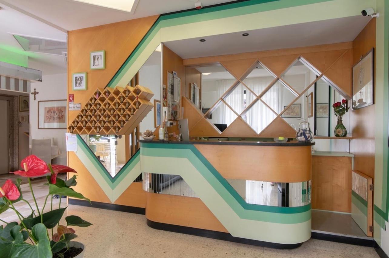 קאטוליקה Hotel Miro מראה חיצוני תמונה