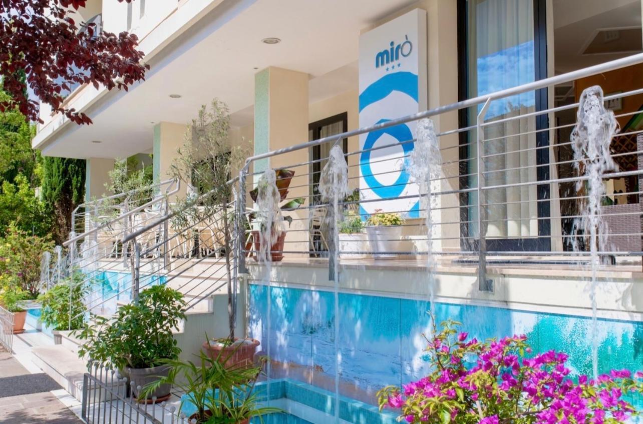 קאטוליקה Hotel Miro מראה חיצוני תמונה