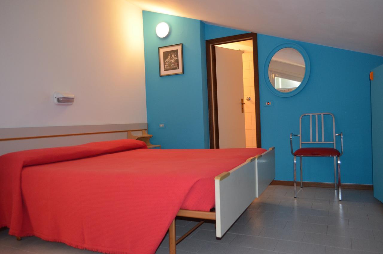 קאטוליקה Hotel Miro מראה חיצוני תמונה