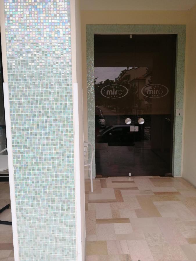 קאטוליקה Hotel Miro מראה חיצוני תמונה